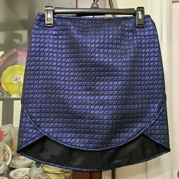 Tibi Dresses & Skirts - Tibi Quilted Front Hem Scalloped Mini Skirt Metallic Blue Size 0